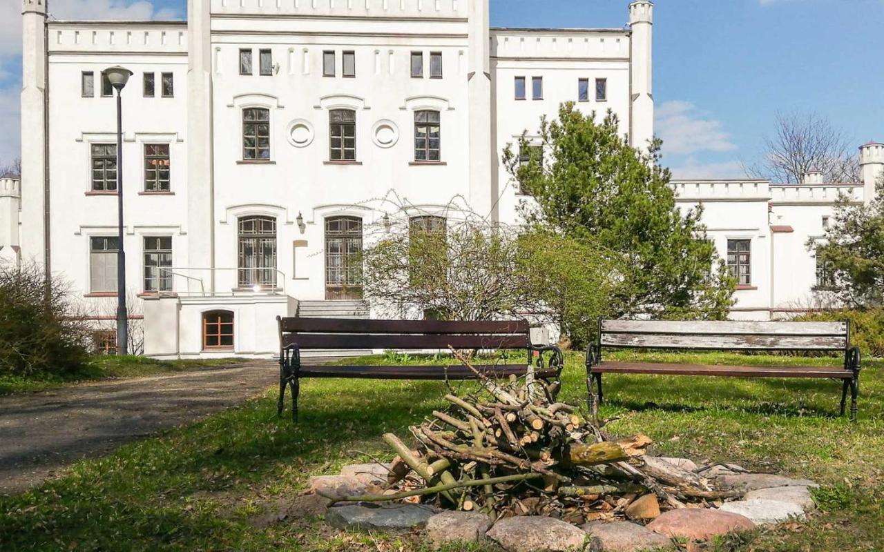 Palac Baloszyce Susz Экстерьер фото