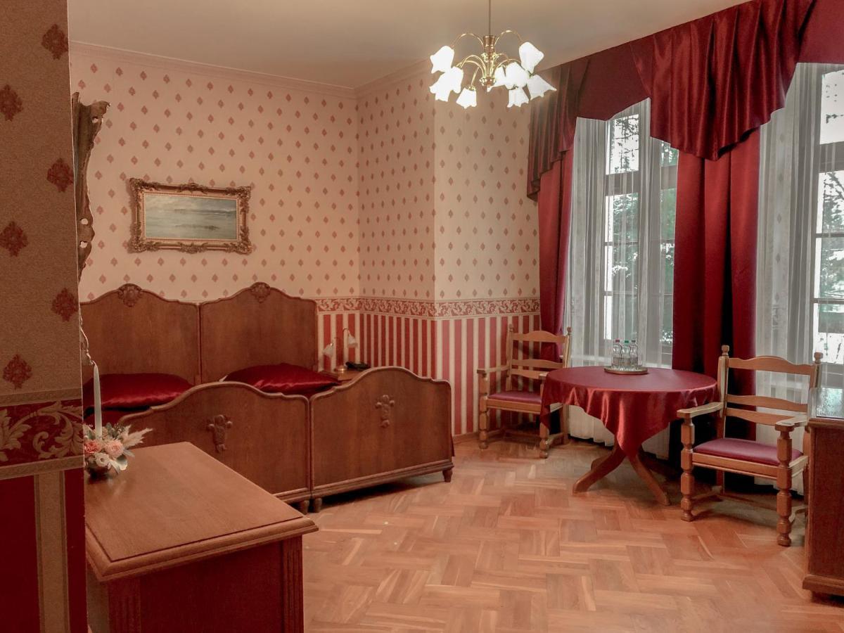 Palac Baloszyce Susz Экстерьер фото